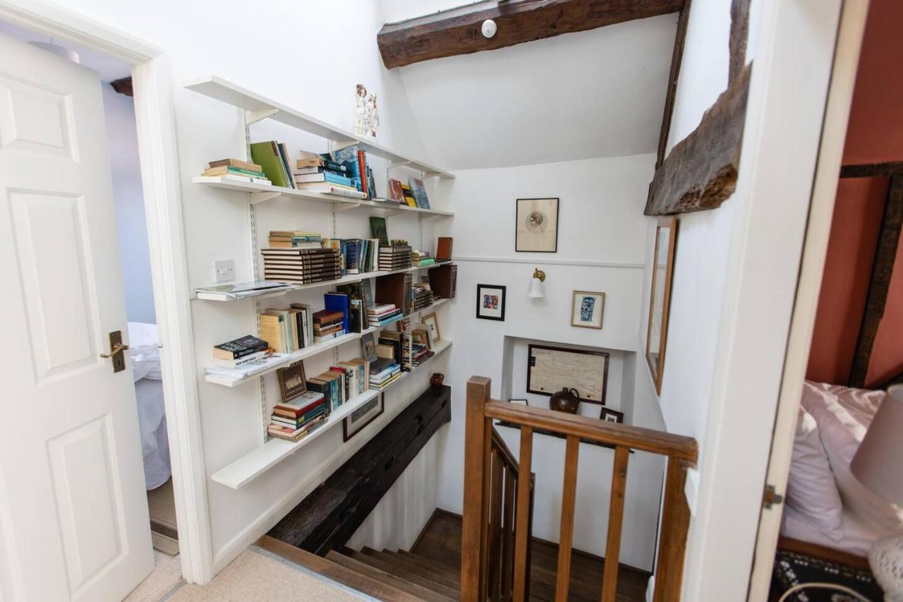 Pass The Keys Magical Period House In The Heart Of Ludlow Extérieur photo