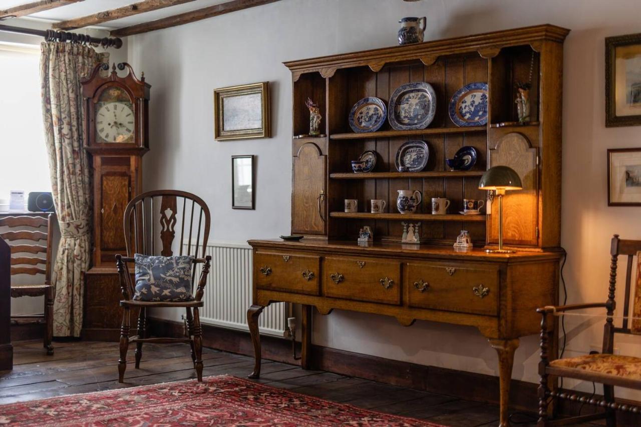 Pass The Keys Magical Period House In The Heart Of Ludlow Extérieur photo