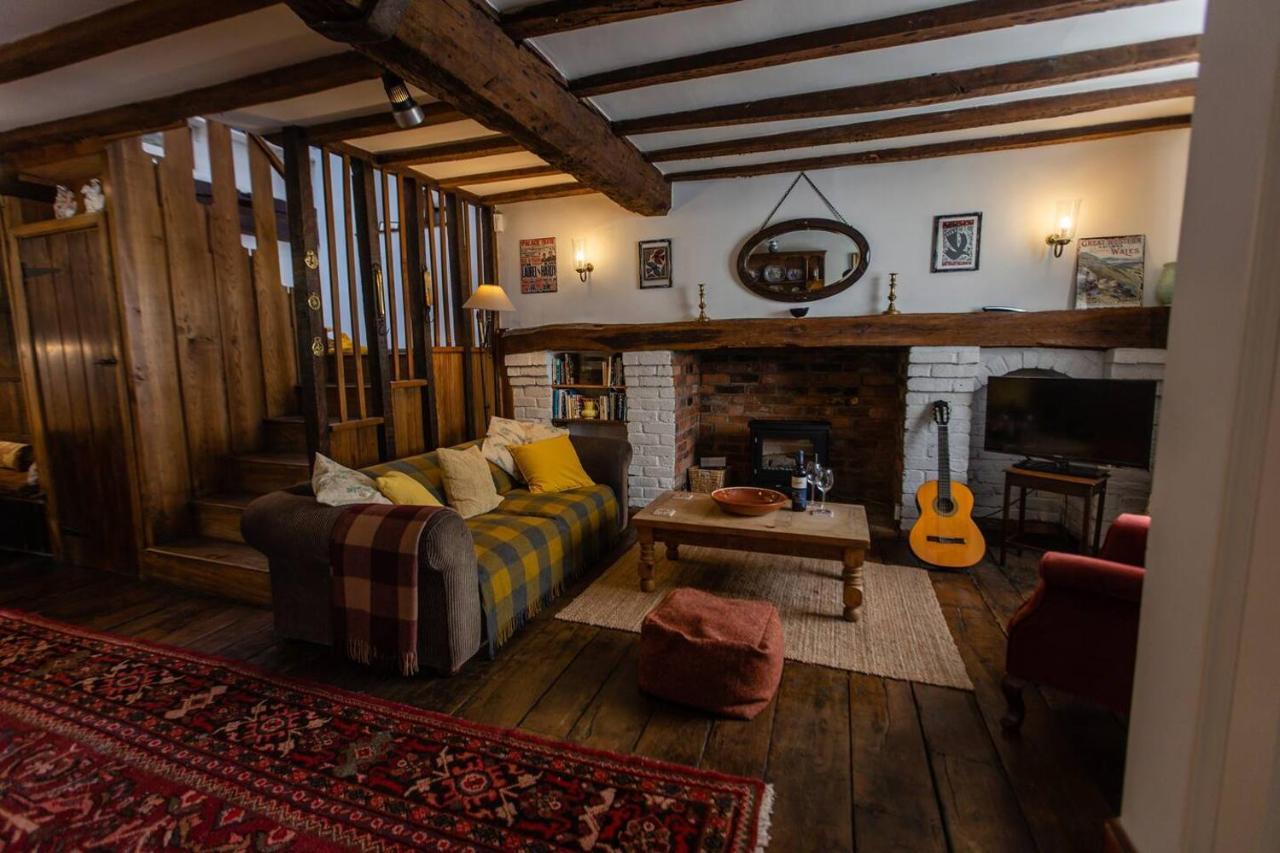 Pass The Keys Magical Period House In The Heart Of Ludlow Extérieur photo